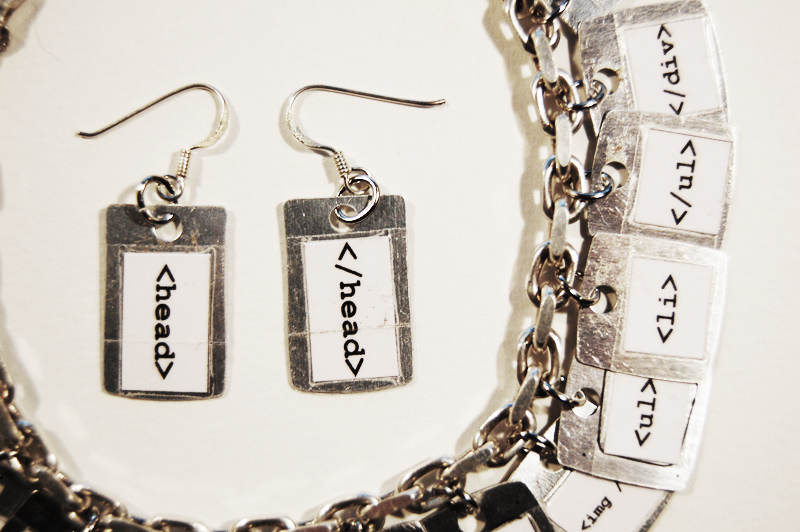 valid xhtml bracelet and earrings